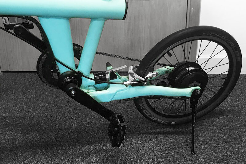 Flit-16 with kickstand
